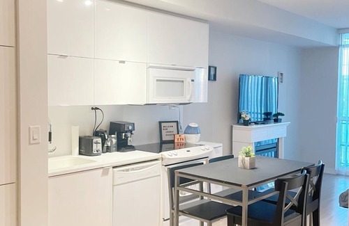 CityPlace Hotel | Beautiful Serviced Suites with Lake Views