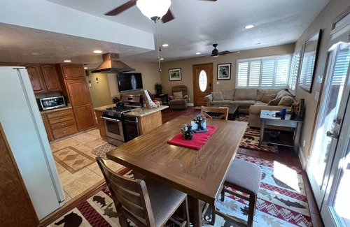 Lakehead Casa | Beautiful Shasta Lake House, Lakeshore, Sleeps 12 - Shasta Lakeshore Retreat #6
