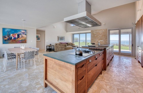 Shorewood Casa | Beautiful Shelter Island/Hamptons Beach House Monthly Rental