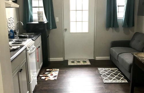 Garfield Apartamento | Beautiful Single “Full Sized”Bedroom Cabin
