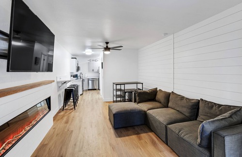 Beaver Condominio | Beautiful Ski-in/Ski-out Condo Located On The Eagle Point Resort! by RedAwning