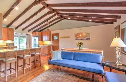 Shinnecock Hills Casa | NUEVA LISTA: casa con vigas de planta abierta con hermoso espacio al aire libre