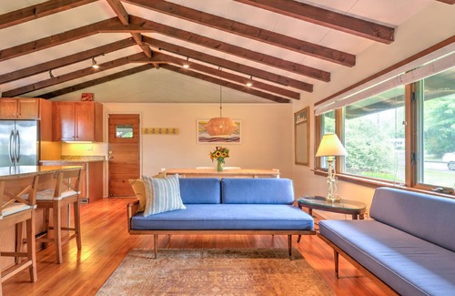 Shinnecock Hills Casa | NUEVA LISTA: casa con vigas de planta abierta con hermoso espacio al aire libre