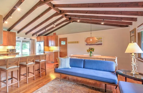 Shinnecock Hills Casa | NUEVA LISTA: casa con vigas de planta abierta con hermoso espacio al aire libre
