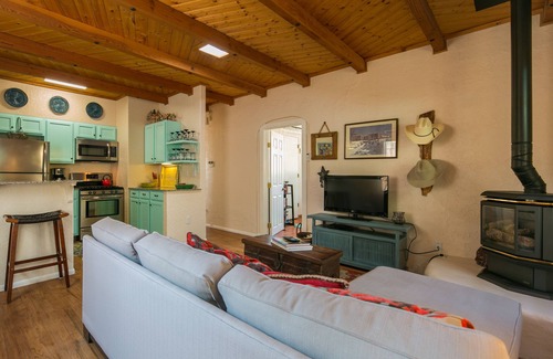 Nob Hill Casa | Hermosa casita del suroeste a poca distancia de la histórica colina Nob en la ruta 66.