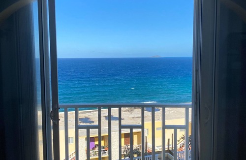Christiansted Condominio | Beautiful Spacious Condo with Gorgeous Sea View