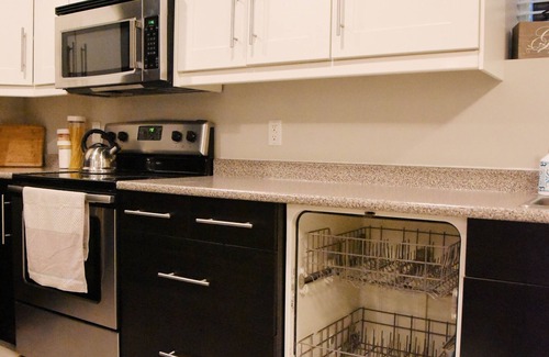 Lower Sumas Mountain Casa | Beautiful & Spacious 2 Bedroom Suite available for short term rental