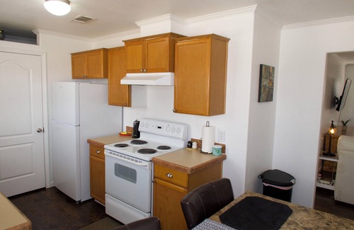 Monahans Casa | Beautiful, Spacious 3-bedroom w/ Backyard!