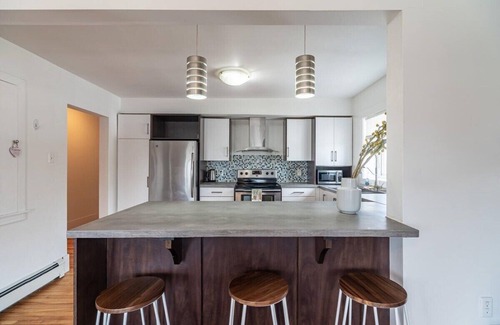 Bedford Apartamento | Beautiful & Spacious Apt, AC