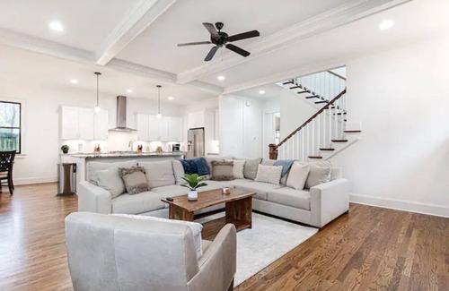 Kirkwood Casa | New Classy & Spacious Home in Downtown Atlanta