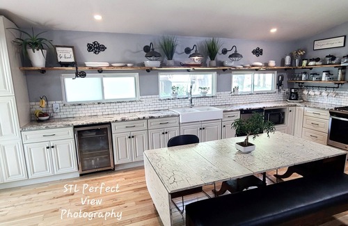 St. Peters Casa | Beautiful+Spacious+FencedYard🐕Grill+Patio+Walk2Park+27MileBikeTrail🚴‍♀️