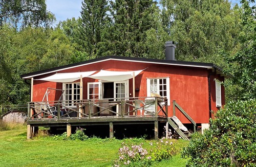Ullared Casa | Volver a la naturaleza. Villa con vistas panorámicas al lago. Hasta 10 personas.