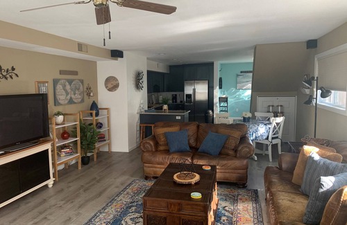 Guajome Casa | 🌴NUEVO🌴 Retiro tranquilo y acogedor para familias o parejas. Espacioso y hermoso