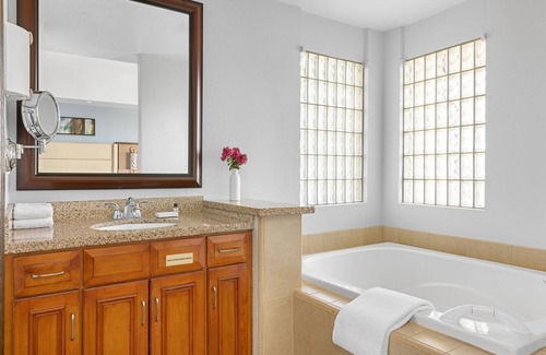 Palm Desert Complejo | Beautiful, spacious 1 BR villa in Palm Desert. Perfect for Stagecoach Festival.