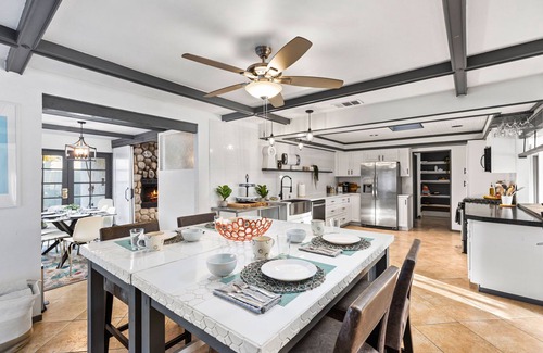 Racquet Club South Casa | 20% Off Aug! Amazing Family House W/Pool, Clean!