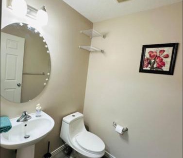 Southeast Edmonton Casa | Beautiful Stay Air condition at Ellerslie Edmonton