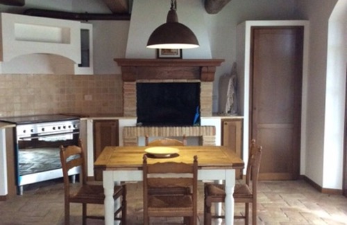 Amelia Casa | Hermosa casa de campo de piedra - tours de vino organizados