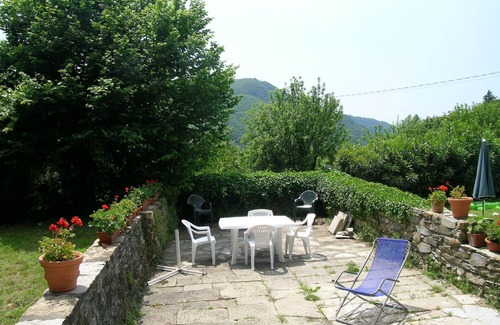 Prota Apartamento | Hermosa propiedad de piedra w / piscina y magníficas vistas en el pueblo con Bar / Restaurante