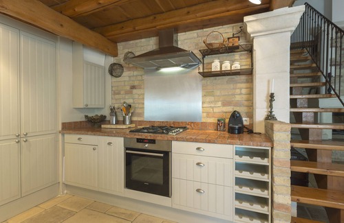 Les Angles Villa | Beautiful stone villa, only 4 mn by car from Avignon
