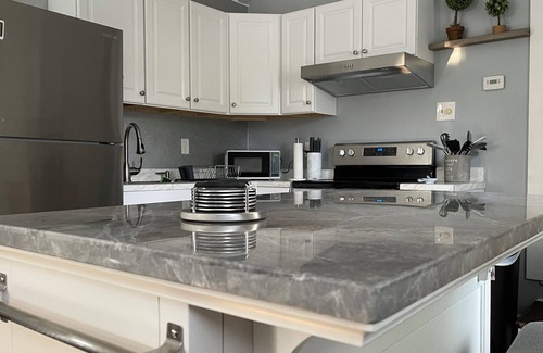 Northampton Apartamento | Beautiful studio apartment close to downtown Northampton!