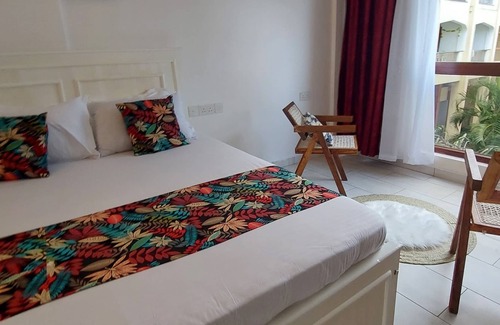 Diani Beach Apartamento | Beautiful studio apartment on a beach front property and has 2 pools.