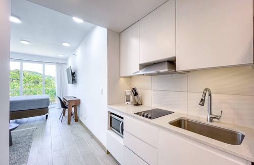 Crawfish Rock Condominio | Beautiful Studio in Duna Residences