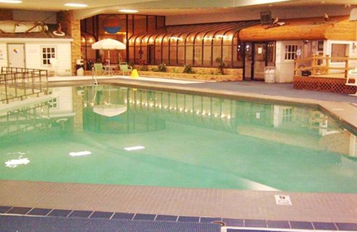 Spirit Lake Apartamento | Beautiful studio unit at resort, sleeps 2