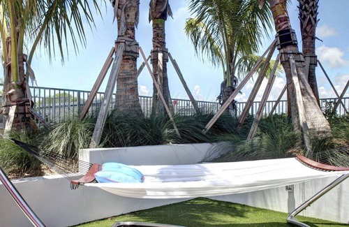 Surfside Apartamento | Beautiful studio unit at resort, sleeps 2