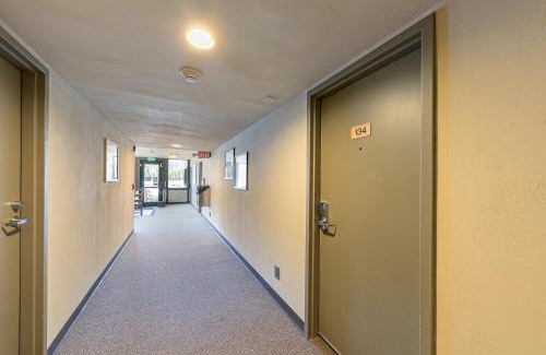 Truckee Apartamento | Beautiful Studio W/Kitchenette #134 at Donner Lake Village
