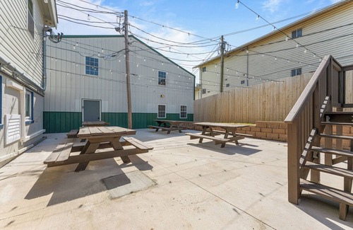 Indian Point Condominio | Beautiful Studio with Resort Style Amenities!