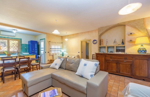Cannigione Apartamento | Preciosa Sun House Villa con vistas al mar, Wi-Fi, balcón y terraza