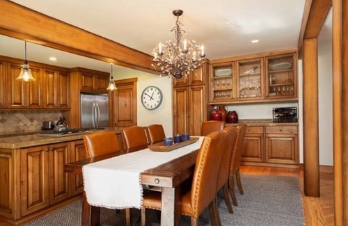 Sun Valley Casa | Beautiful Sun Valley home, 5 minutes to the everything-skiing, hiking, downtown!