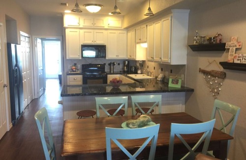 Matagorda Casa | Beautiful Sunrise - Cast~Away Townhouse