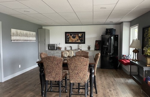 Washington Casa | Beautiful Sunrise, Rural, close to town, near wineries, next to Sunset Bluffs!