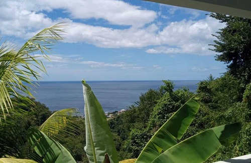 Mahaut Apartamento | Beautiful sunset and Mountain View 2 bedroom apt