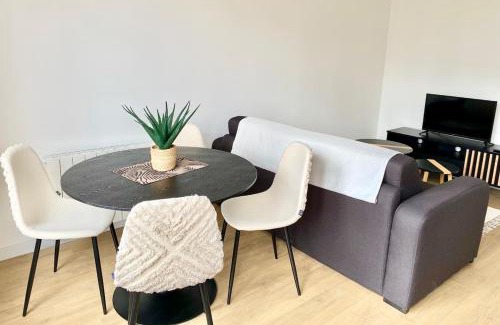 Madeleine - Saint-Leonard Apartamento | Beautiful T2 Tastefully Renovated Terrace - Madeleine