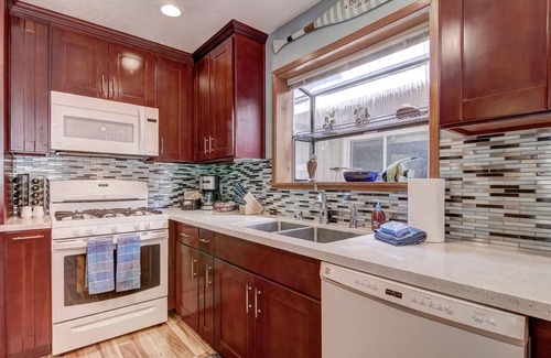 Tahoe Keys Casa | Beautiful Tahoe Home - Waterfront Location
