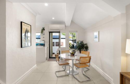 Cooks Hill Casa | Beautiful Terrace Home with Courtyard