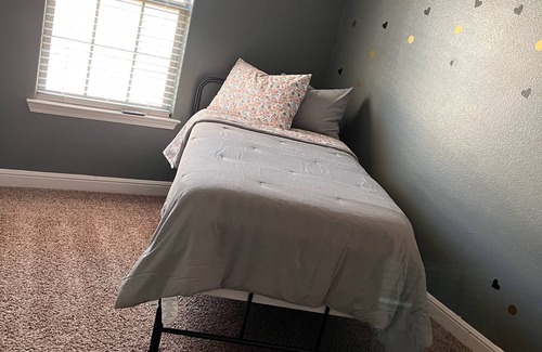 Midland Casa | Beautiful three bedroom home with a gym and huge TV’s! Pet and smoke free home!