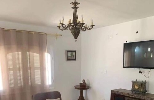 Playa Sidi Mehrez Villa | Lujosa villa con piscina enterrada y hermosa vista al mar.