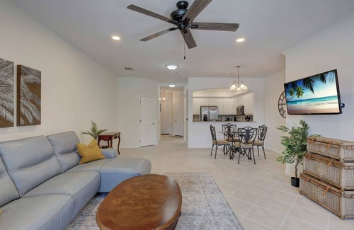 Fort Myers Casa | Beautiful Townhome in Amenities Rich Verandah of Fort Myers!
