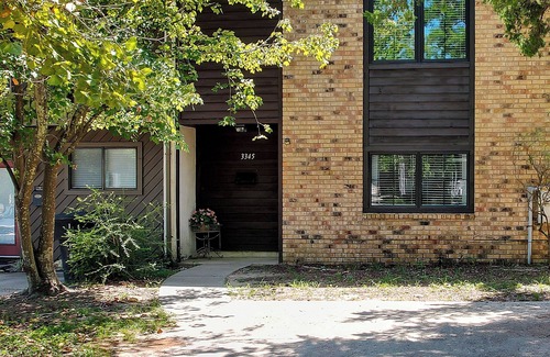 East Pensacola Heights Casa | Beautiful townhome with AC in charming Pensacola