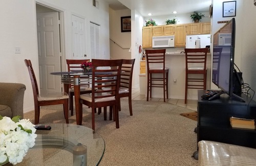 Venetian Bay Villages Casa | Preciosa adosada 4Br / 3. 5Ba Sleep 10 - WiFi gratis - OFERTAS DE ÚLTIMO MINUTO!