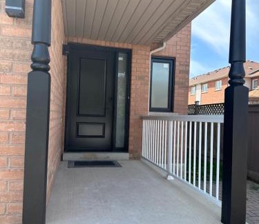 Vaughan Casa | Beautiful townhouse.