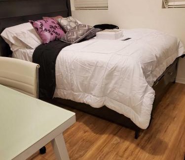 Downsview Apartamento | Beautiful Townhouse Near Yorkdale Mall, Wilson Subway