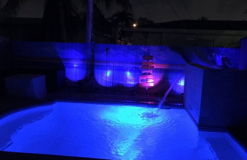 Coral Way Casa | Beautiful Townhouse with private pool near Coconut Grove, Coral Gables, M. Bch