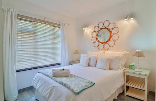 Pennington Casa | Beautiful Tropical Beach Haven