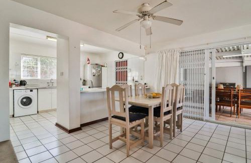 Pennington Casa | Beautiful Tropical Beach Haven
