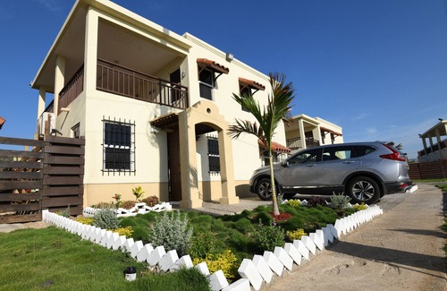 Portmore Casa | Beautiful Tropical Home