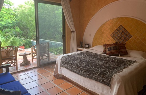 Ek Balam Village Casa | Hermosa villa de Tulum; Incluye personal / chef, piscina, privacidad y vistas impresionantes.